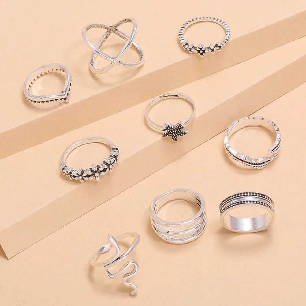 3/$25⚡️stackable boho midi flower snake ring set - Picture 4 of 10